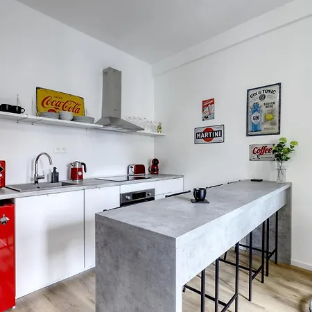 Star Stylish On The Famous Pedestrian Zone * Pozsony